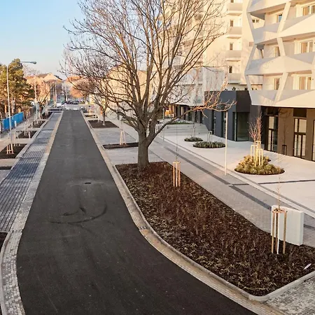 Апартаменты B-point *